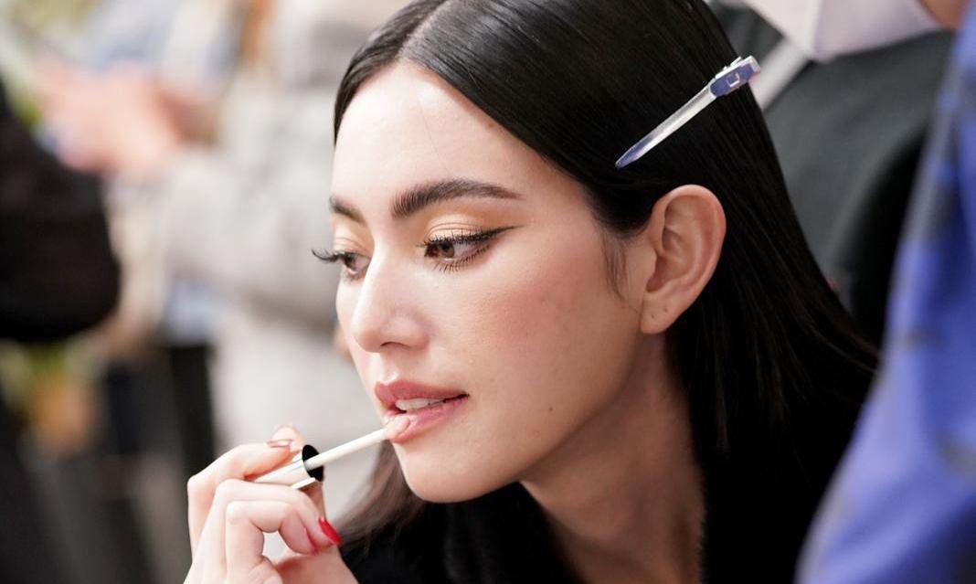 El mejor maquillaje para piel con acné | L’Oréal Paris